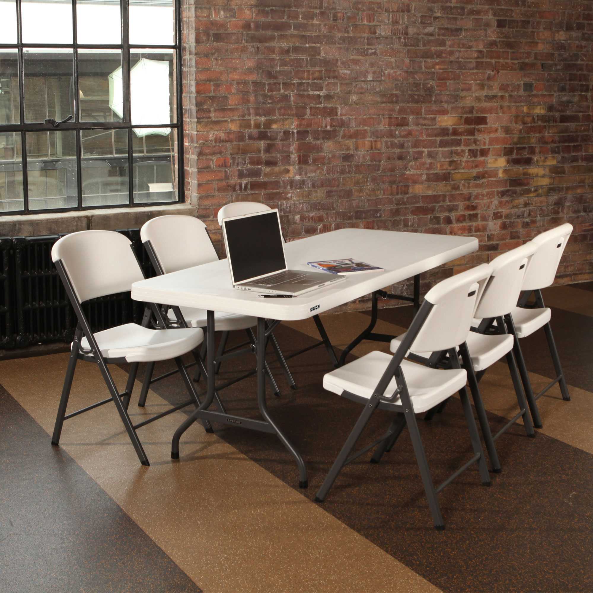 Table pliante rectangulaire 183cm (blanc) / 8 personnes - Table pliante - Table  pliante polyéthylène