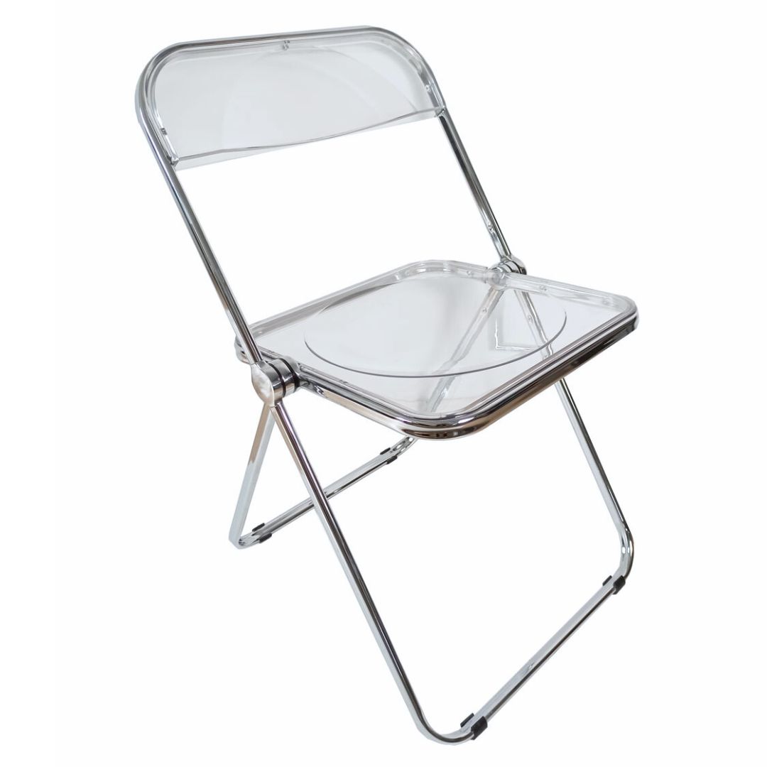 chaise pliante en platique transparent — Hauteur 74 cm Longueur 47